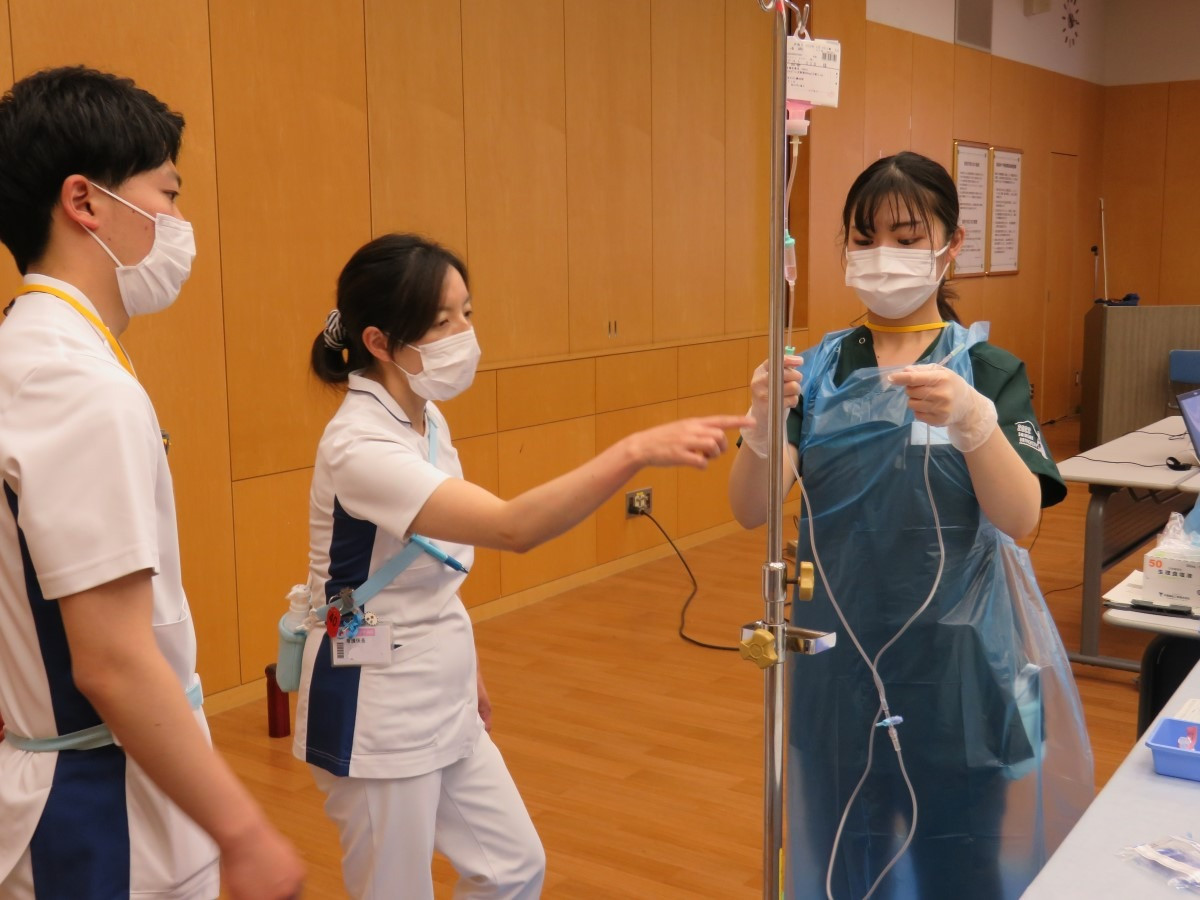 研修医1年目の石山です。 | 諏訪赤十字病院